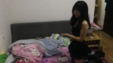 Cô gái Malaysia được cum trên mặt