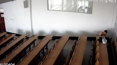 本土の大学の教室のスナップショット