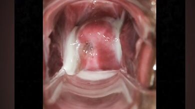 様々な接写で膣内が丸見え、全開！
