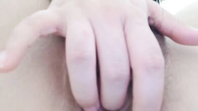 巨乳の豚鼻のふしだらな女がオナニー 3