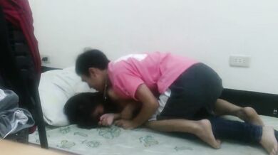 台灣大學情侶在家做愛自拍