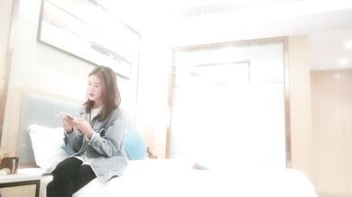 Tanhua pays a lot of money to have sex with a beautiful sophomore part-time girl