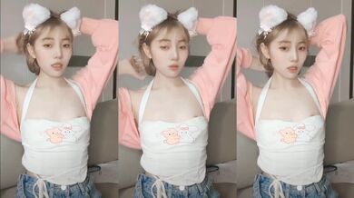 Female college student live exposure 3