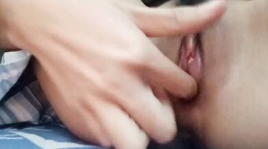 白ソックスJK妹が穴掘り自撮り