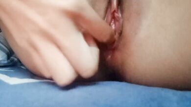 白ソックスJK妹が穴掘り自撮り