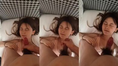 Cô sinh viên bị xuất tinh vào mặt