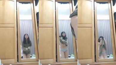 Xiaoliu sister stripped naked to show her body