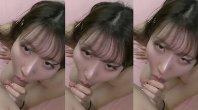 Miệng cô gái Nhật Bản đầy tinh dịch sau khi được thổi kèn