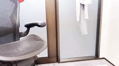 眼鏡妹自慰高潮噴水