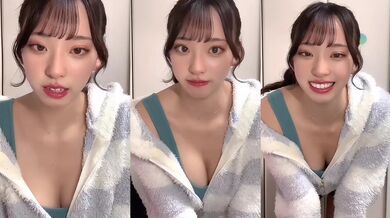 Màn trình diễn selfie của học sinh trung học Nhật Bản