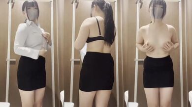 大腿妹妹廁所自慰