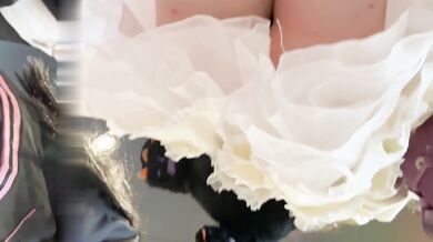 Top-notch no-underwear cute schoolgirl visits anime convention without underwear, exposing pink abalone