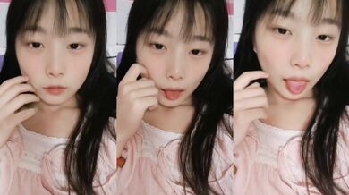 成熟高中妹子發騷自拍