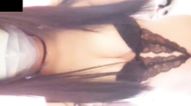 セクシーなランジェリーでオナニー パート1