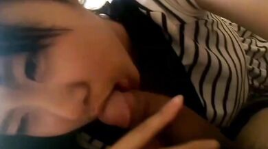 チョンレン看護学校の女子生徒がデカチンをしゃぶる（5）