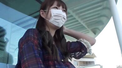 野外・露出・調教。スタイルGOODなギャル娘と・・2