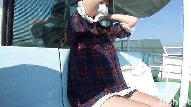 野外・露出・調教。スタイルGOODなギャル娘と・・2