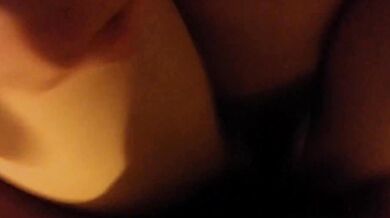 高校生カップルが家族のいない隙に女子高生の家でこっそりセックス（１）