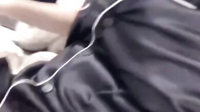 私の友達は私の友達より優れています。