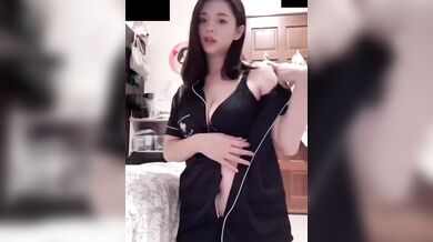 私の友達は私の友達より優れています。