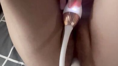 一線鮑妹妹震動棒插入自慰1