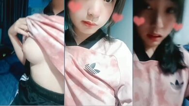 貧乳美女掰嫩逼近拍2