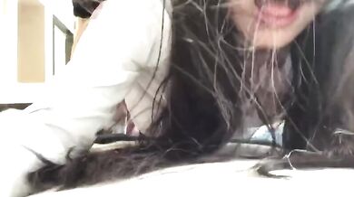 巨乳JKの自撮りが後ろから犯される