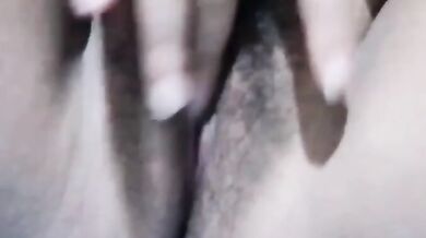 八字奶肉肉妹抓奶自慰1