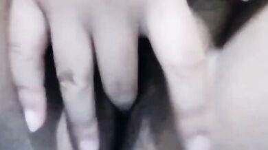 八字奶肉肉妹抓奶自慰1