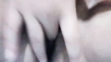 八字奶肉肉妹抓奶自慰1