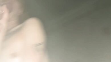 貧乳ショートヘアーガールが馬に乗ってフェラチオ2