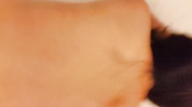 High school girl takes the initiative to help the boy's slightly soft cock to make it hard again