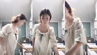 Food blogger bends over and exposes herself