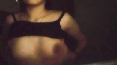 1歳の妹が胸を揉む動画