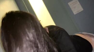 Korean college beauty gives blowjob to big brother in private cinema