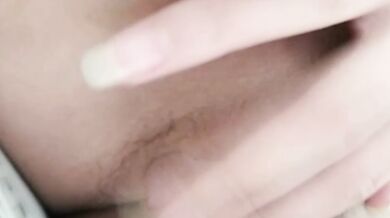 少女書上全裸掰逼