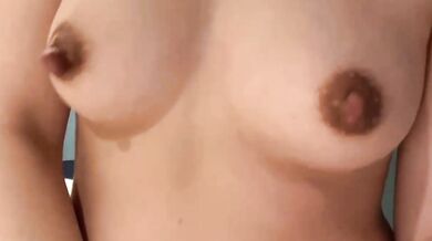 Female netizens selfie