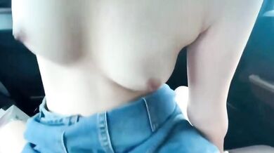 The most kinky New Year brother and sister incest❤️Driving my sister to the factory gate and having sex in the car, I was afraid of being discovered and kept looking outside to see if anyone was passing by