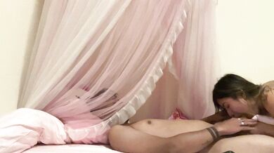 紋身小姐姐和男友做愛自拍