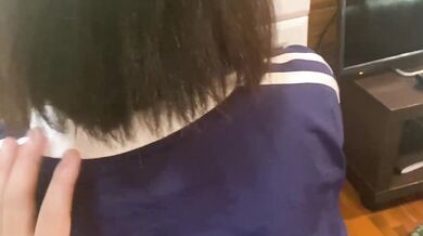 Adorable High School Sister Helps Dad Win at PUBG