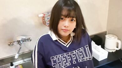 Adorable High School Sister Helps Dad Win at PUBG