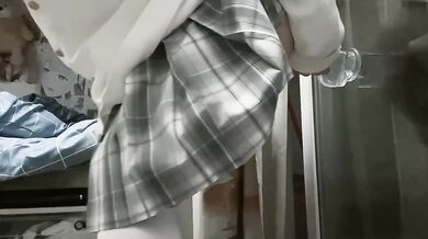 JK少女水晶屌騎馬後入自慰