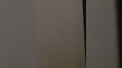 對面大樓女鄰居裸體關窗不小心露下體給全世界看