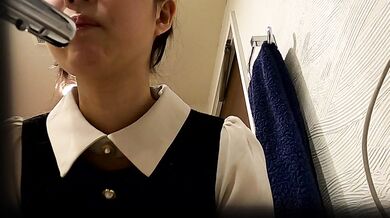 ヤバヤバ 無邪気な美少女 成長しためいっこのシャワー盜撮 鏡の前で元気にストレッチ＆シャワーを當てておまんこきれいきれい