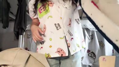 High School Girl Takes Off Clothes for 45 Selfies