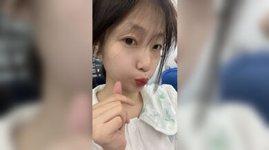 調教妹子母狗足交騎馬