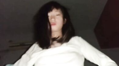 調教妹子母狗足交騎馬