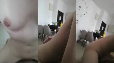 小母狗女上位弟弟