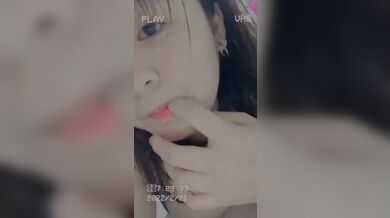 Em gái D Cup quyến rũ trên giường khoe vòng một nóng bỏng