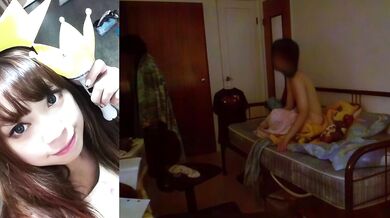 Bạn gái ngoan hiền Crystal Lo bị rò rỉ clip ân ái tại nhà - Mặc đồ xong ngửi quần lót bạn trai hồi tưởng